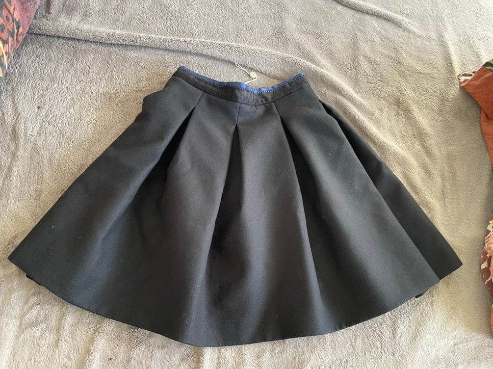 Miu Miu Zwarte Plissé Rok - Maat italian 38 Eu 34, Zwart, Ophalen of Verzenden, Zo goed als nieuw, Maat 36 (S)