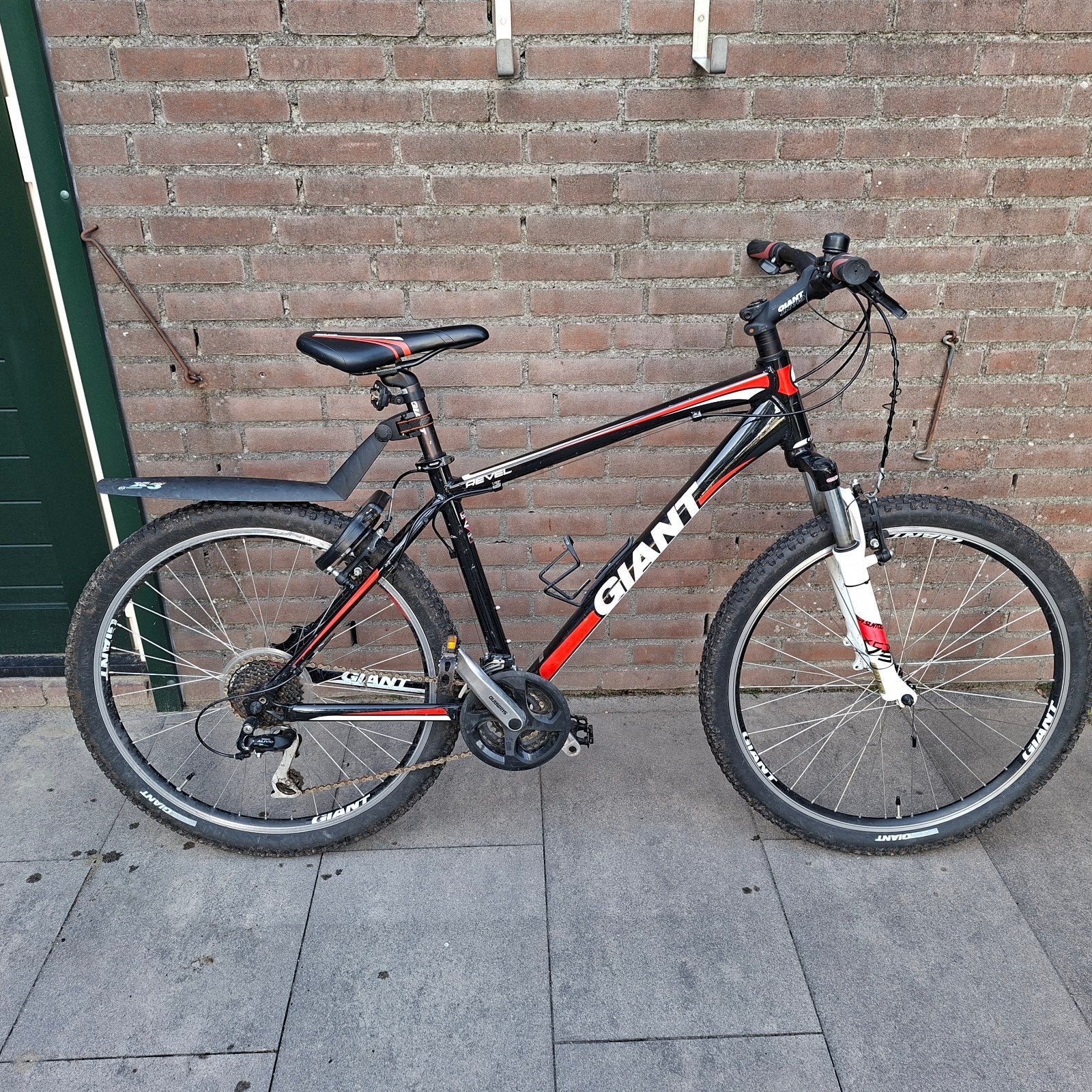 Giant Revel Mountainbike - Zwart/Rood, Gebruikt, Fietsen en Brommers, Fietsen | Mountainbikes en ATB, Ophalen, Gebruikt, Giant