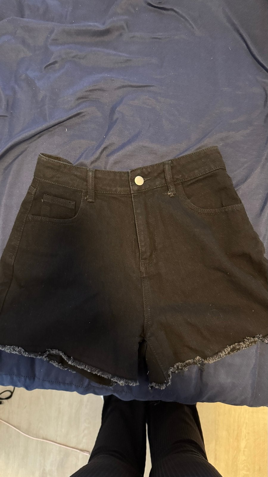 Zwarte denim shorts met vlammenprint, Verzenden, Zo goed als nieuw, Zwart, Overige jeansmaten