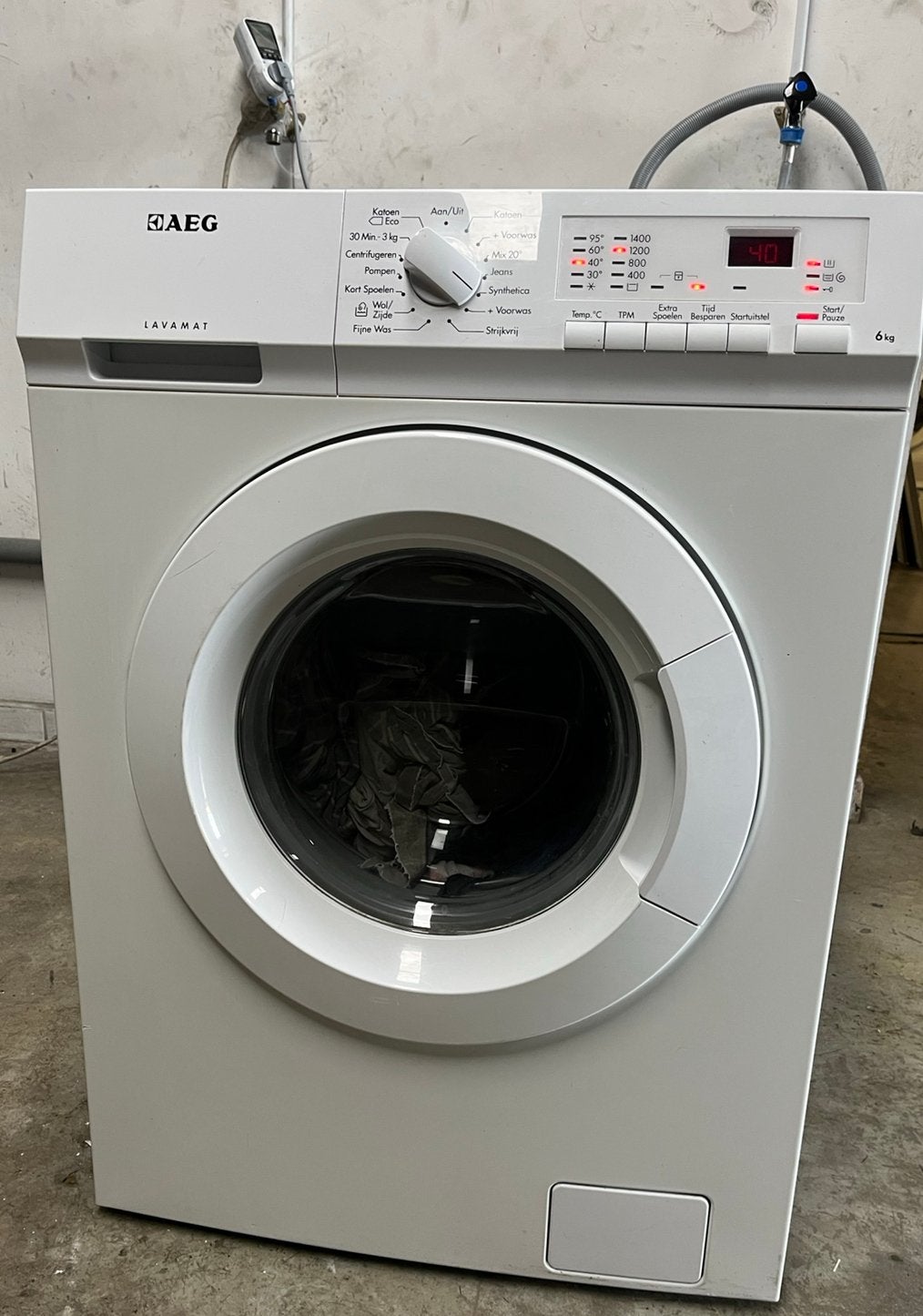 Aeg LAVAMAT wasmachin 6 Kg, Witgoed en Apparatuur, Ophalen of Verzenden, Voorlader, 85 tot 90 cm, 1200 tot 1600 toeren