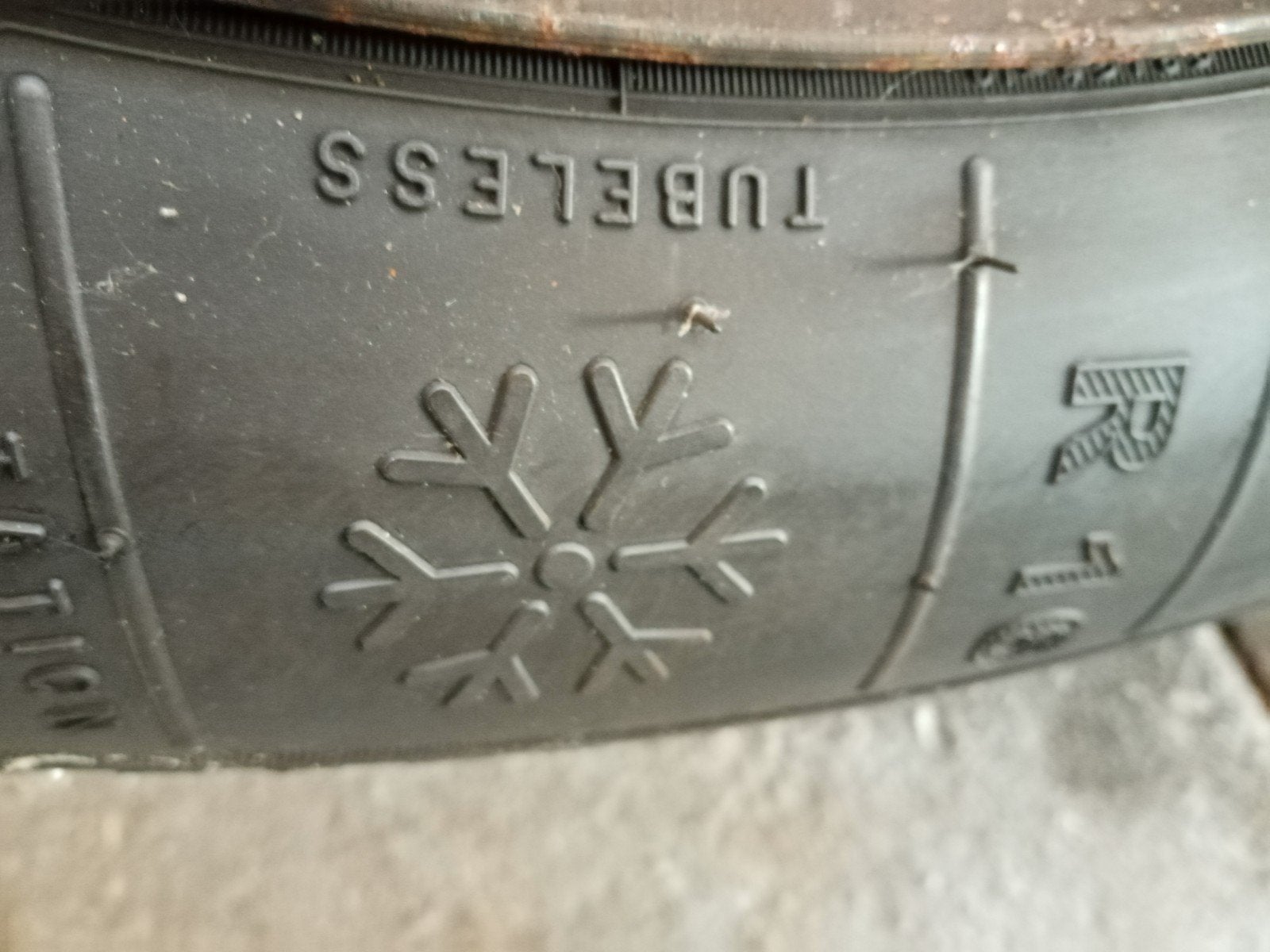 FordC Max winterbanden. kleber 215x55xr16.. 3x7mm_1x7m, Ophalen, Ford