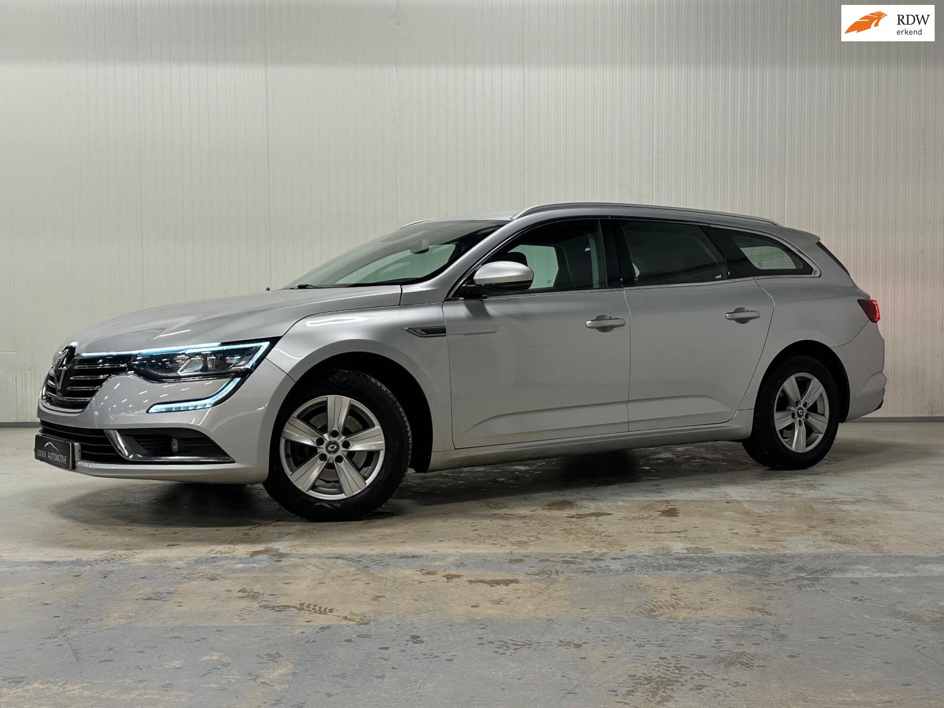 Renault Talisman Estate 1.6 TCe Zen | NAP | TREKHAAK | LED |, Auto's, Renault, Dealer onderhouden, 1618 cc, Gebruikt, Euro 6