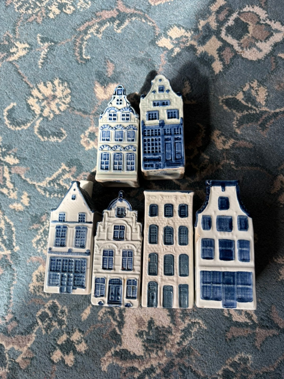 6x klm huisje oud, Ophalen