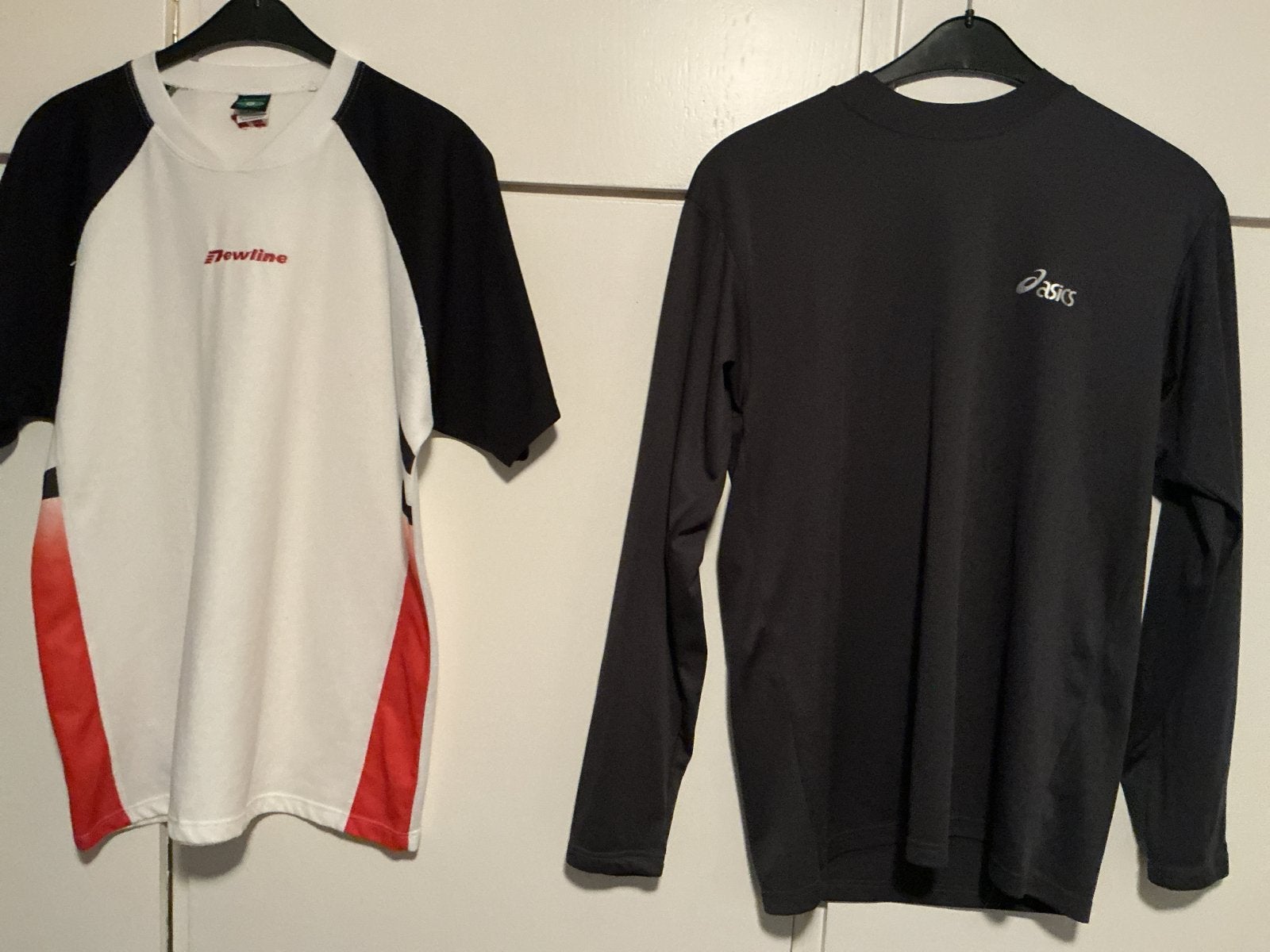 Twee hardloopshirts: korte mouw (Newline) en lange mouw (Asi, Kleding | Heren, Sportkleding, Gedragen, Hardlopen of Fietsen, Overige maten