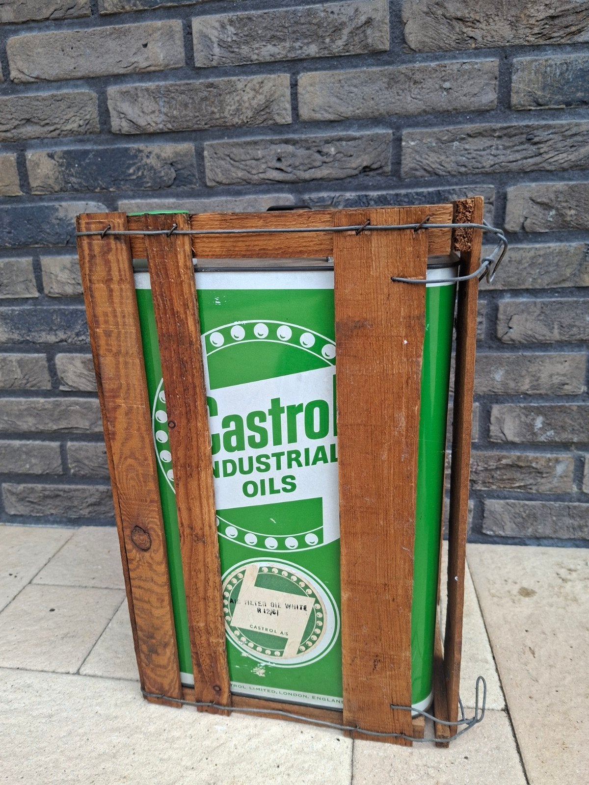 zeldzaam CASTROL olieblik in krat, Verzamelen, Ophalen of Verzenden, Overige