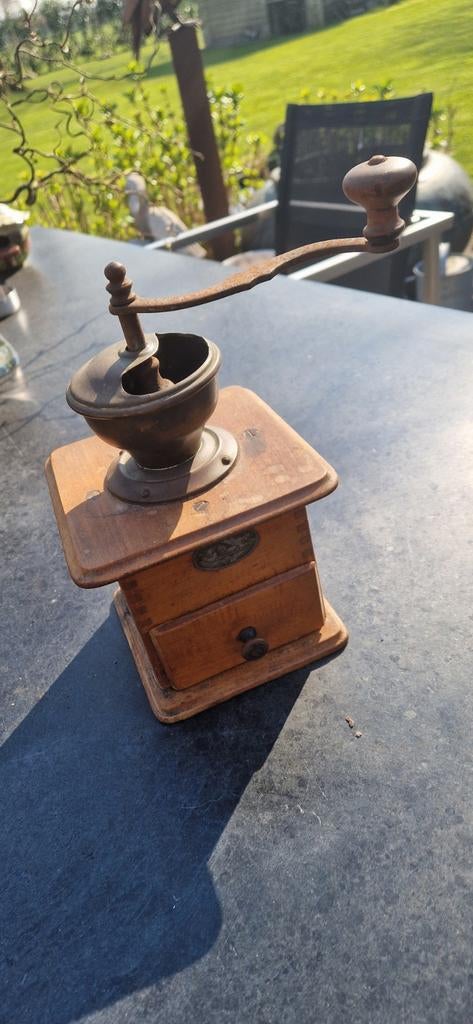 Koffiemolen, Antiek en Kunst, Ophalen
