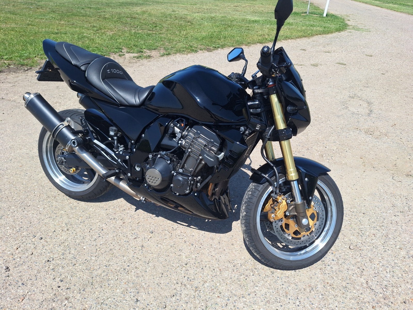 Kawasaki Z1000 Naked Bike - Zwart, krachtig en sportief, Motoren, Sportuitlaat, 4 cilinders, Motorrijbewijs A, Gebruikt