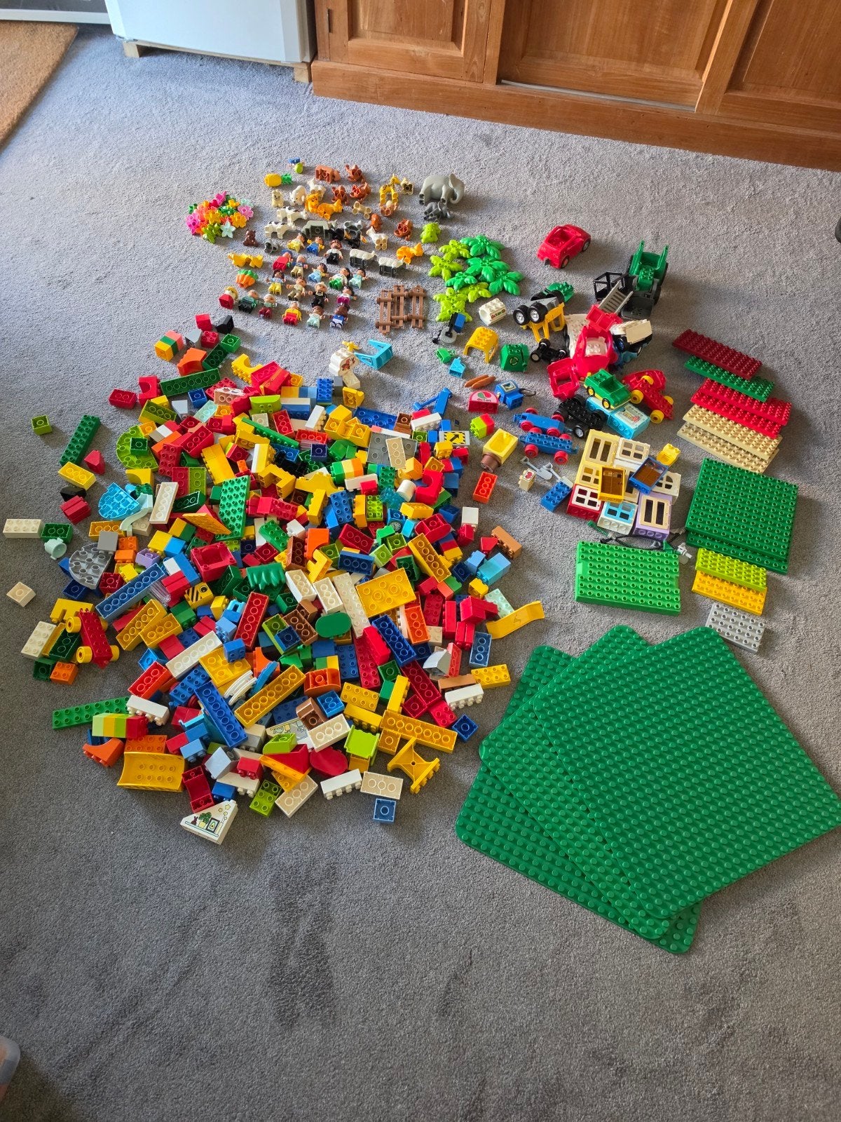 Grote collectie Lego Duplo met grondplaten en treinbaan, Ophalen, Gebruikt, Lego, Inclusief minifiguren