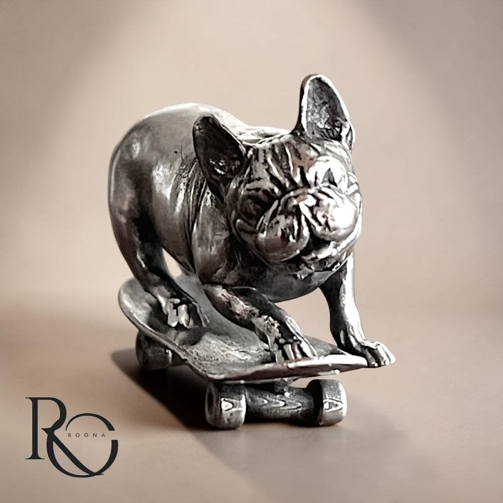 Zilveren Franse bulldog op skateboard – 925 sterling zilver, Ophalen of Verzenden, Zilver