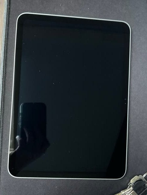 Foto 3 van Apple iPad A16 128GB - Zo goed als nieuw