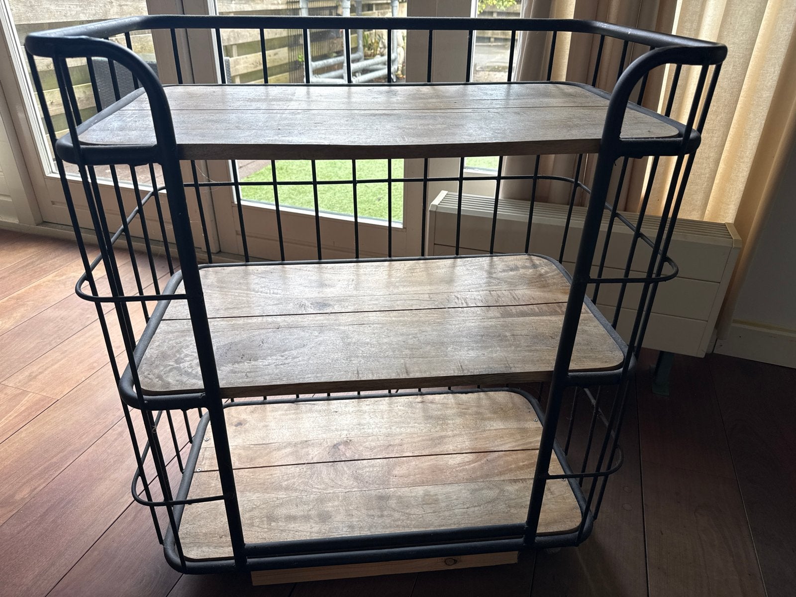 Industriële trolley/rek (‘Bakkerskastje’) met 3 planken, Ophalen, Gebruikt