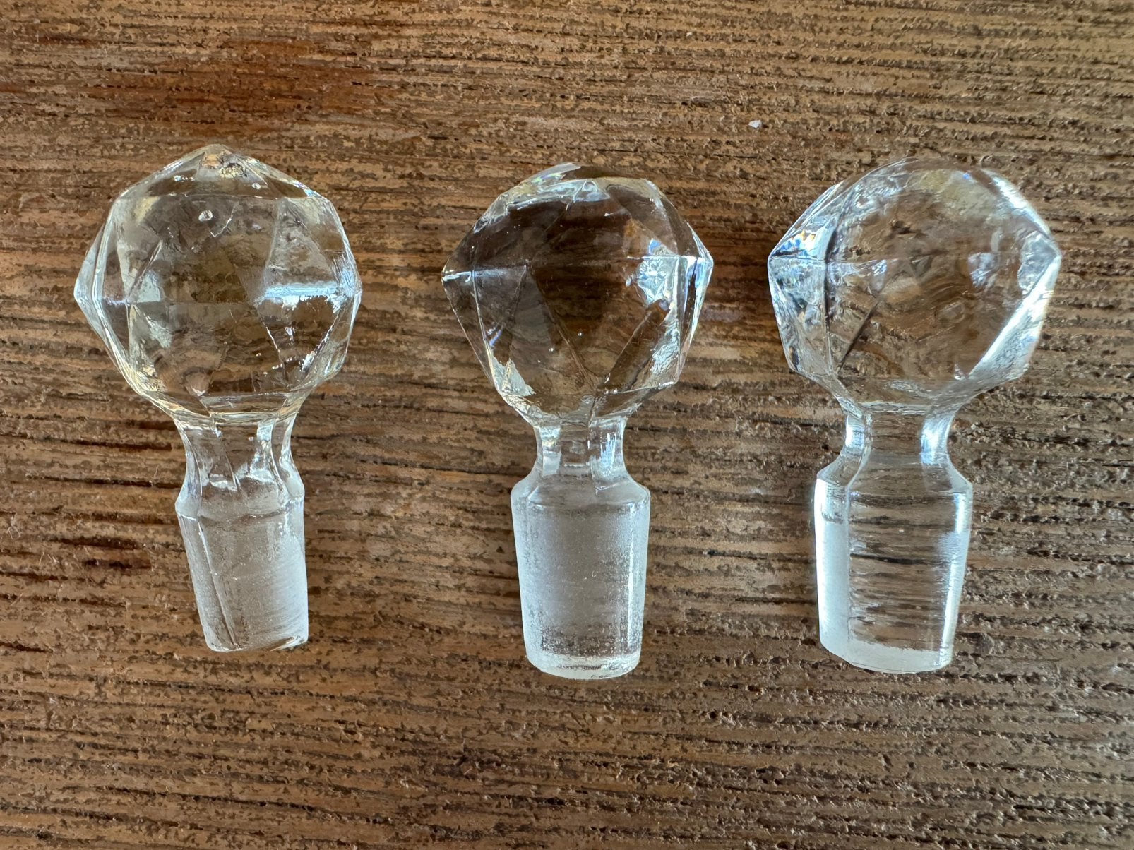 3 vintage glazen karaffenstoppen van geslepen glas – 4,8 cm, Antiek en Kunst, Antiek | Glas en Kristal, Ophalen of Verzenden