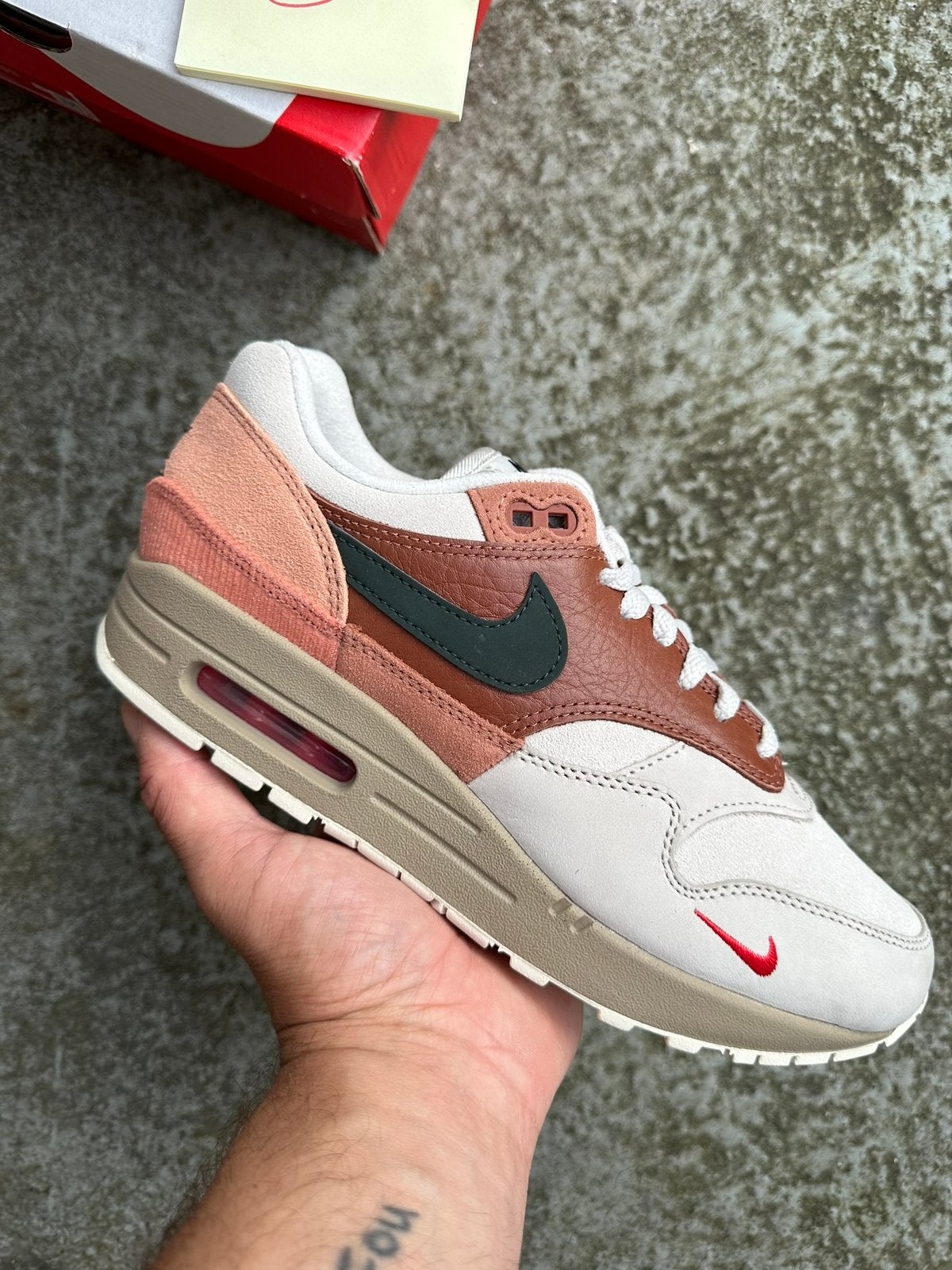 Nike air max 1 Amsterdam EU 40 / US 7 city pack patta 90 nrg, Bruin, Nieuw, Ophalen of Verzenden, Sneakers of Gympen