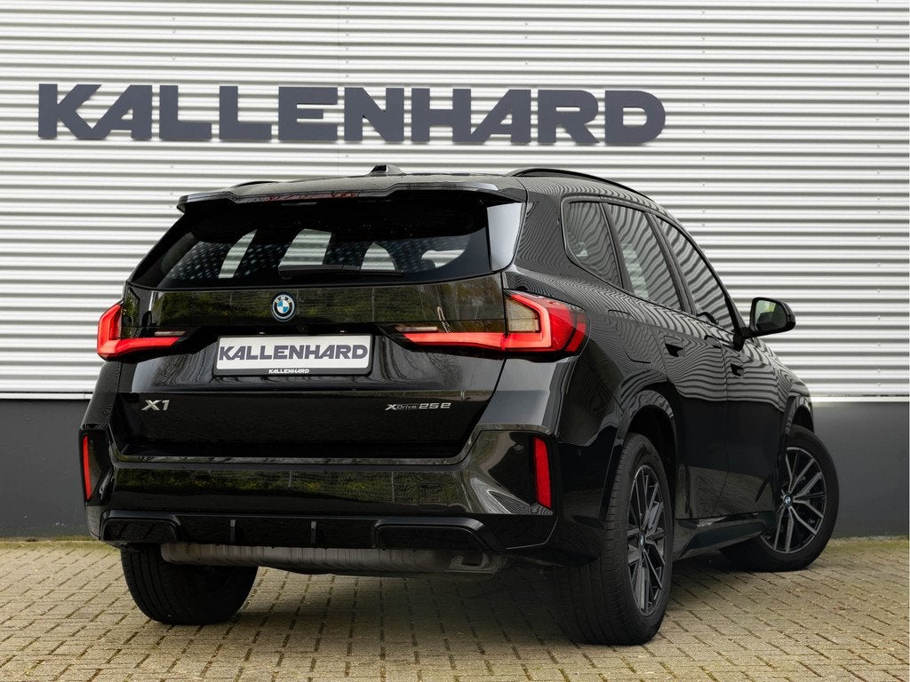 BMW X1 xDrive25e M-Sport - Premium Pack - Camera - Stoelverw, Auto's, BMW, 12 maanden, Gebruikt, Bedrijf, Hybride Elektrisch/Benzine