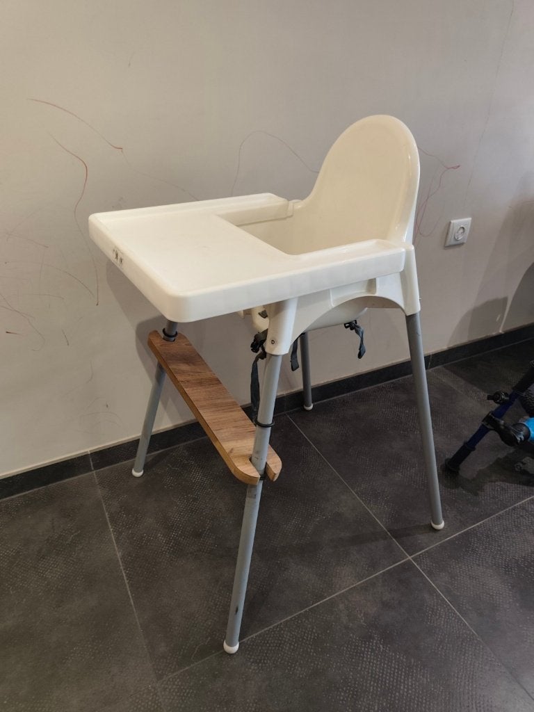 IKEA ANTILOP kinderstoel met eetblad en houten voetensteun, Ophalen of Verzenden, Gebruikt, Overige typen, Afneembaar eetblad