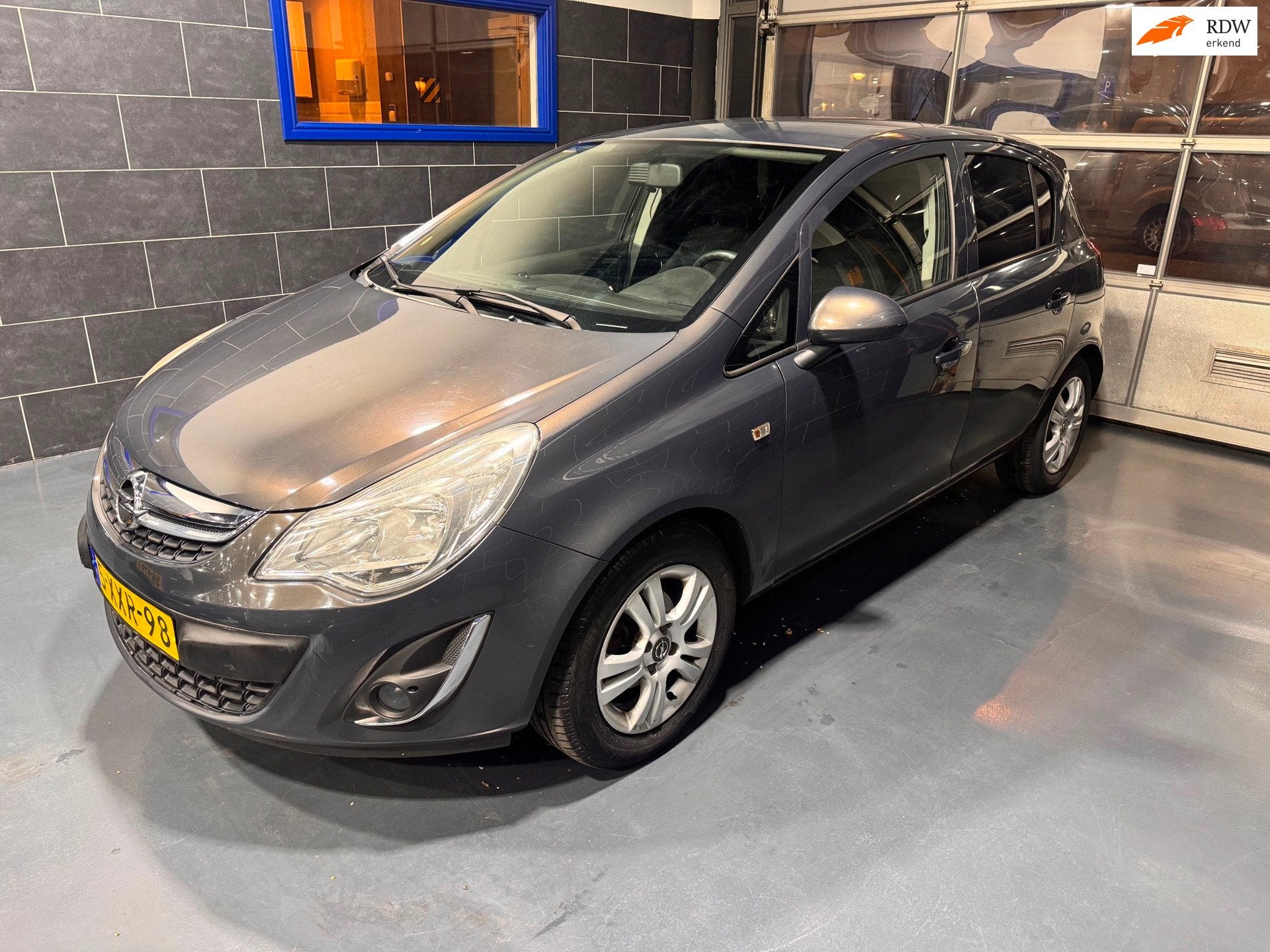 Opel Corsa 1.2-16V Berlin - Airco - Cruise Control - Elektr., Voorwielaandrijving, Euro 5, Gebruikt, 4 cilinders
