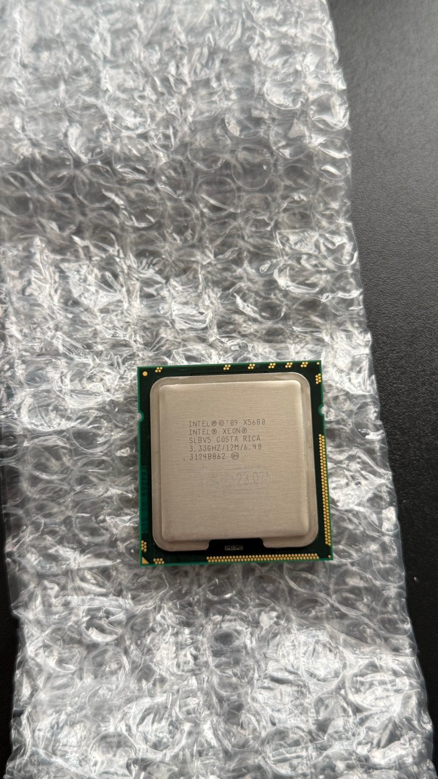 Processor INTEL XEON X5680 3.33 GHz, Computers en Software, Ophalen of Verzenden, Zo goed als nieuw, 6-core, 3 tot 4 Ghz