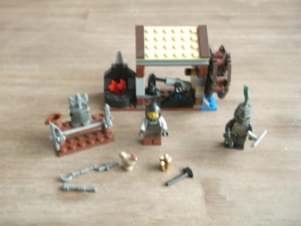 lego kingdoms 6918 blacksmith attack (2011), Kinderen en Baby's, Speelgoed | Duplo en Lego, Gebruikt, Lego, Complete set, Ophalen of Verzenden