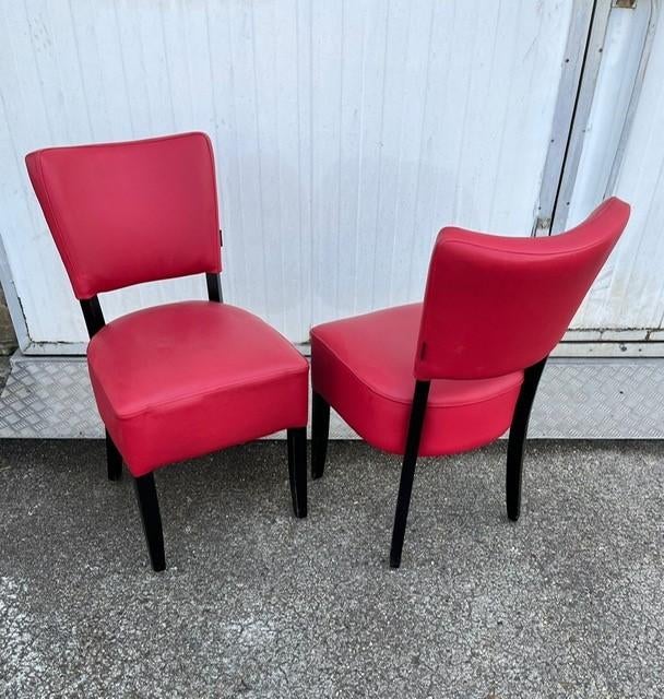 2 stuks nette horeca stoelen Lisa rood VOORRAAD, Ophalen, Twee, Zo goed als nieuw, Leer