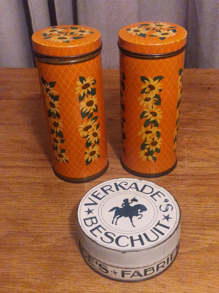 2X Verkade biscuitblik en proefmonster beschuit, Verzamelen, Blikken, Ophalen of Verzenden, Zo goed als nieuw, Verkade