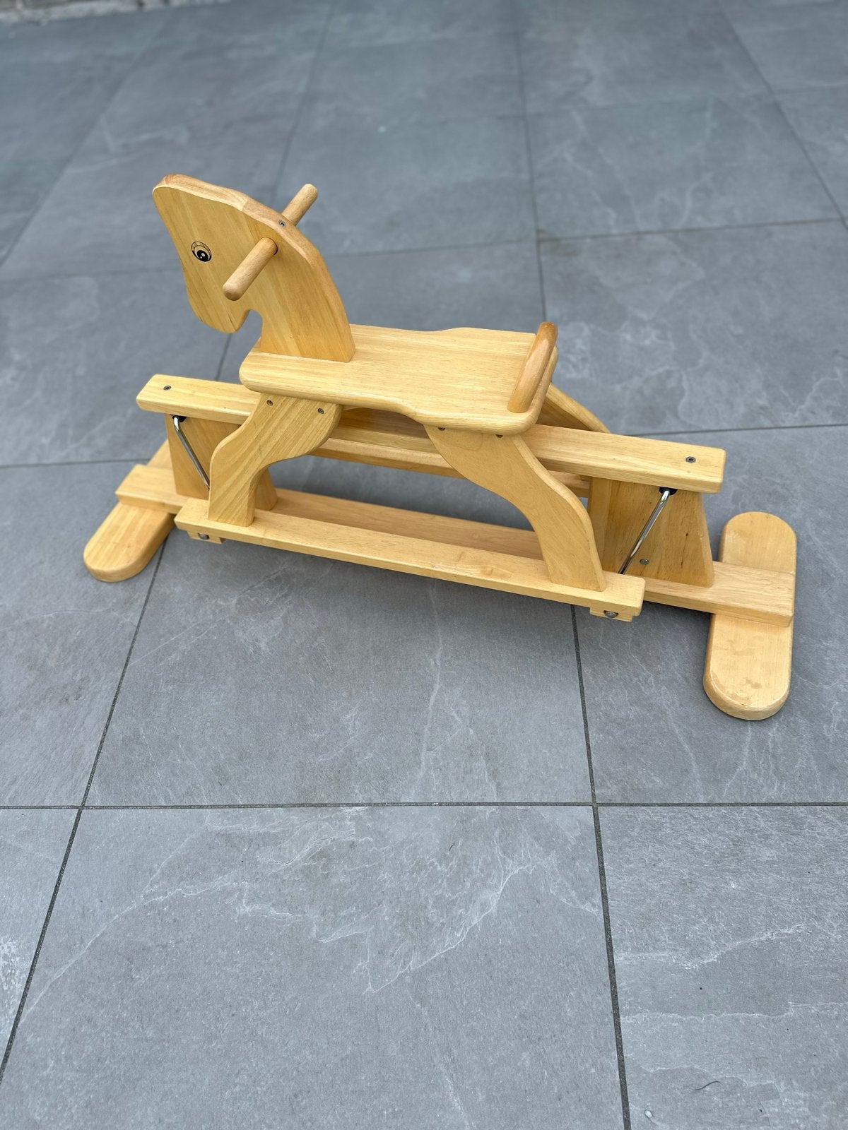 Uniek houten hobbelpaard voor 1-4 jaar, Ophalen, Zo goed als nieuw, Rij- of Hobbelspeelgoed