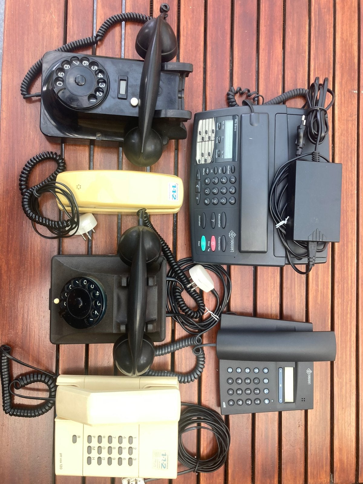 Te koop, oude telefoons, Ophalen, Gebruikt, Met draaischijf