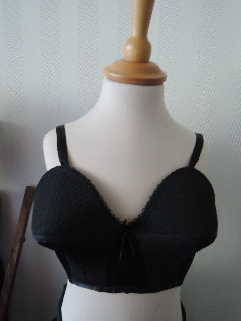 Z.g.a.n. zwarte vintage bullet bh, Ophalen of Verzenden, Zwart, BH
