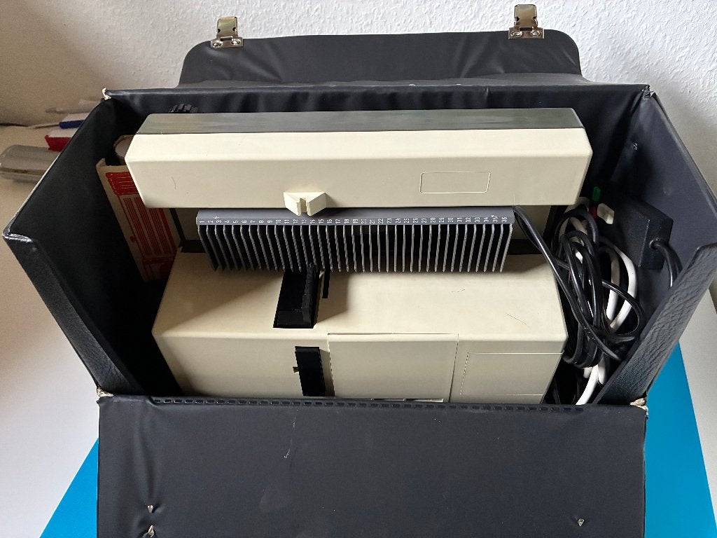 Liesegang diaprojector + projectiescherm t.k., Ophalen, Gebruikt, Met scherm
