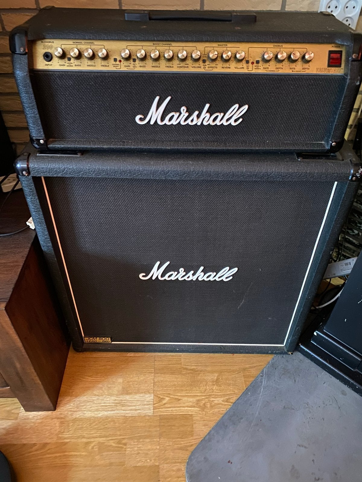 Foto 3 van Marshall Valvestate 8200 Bi-Chorus gitaarversterker