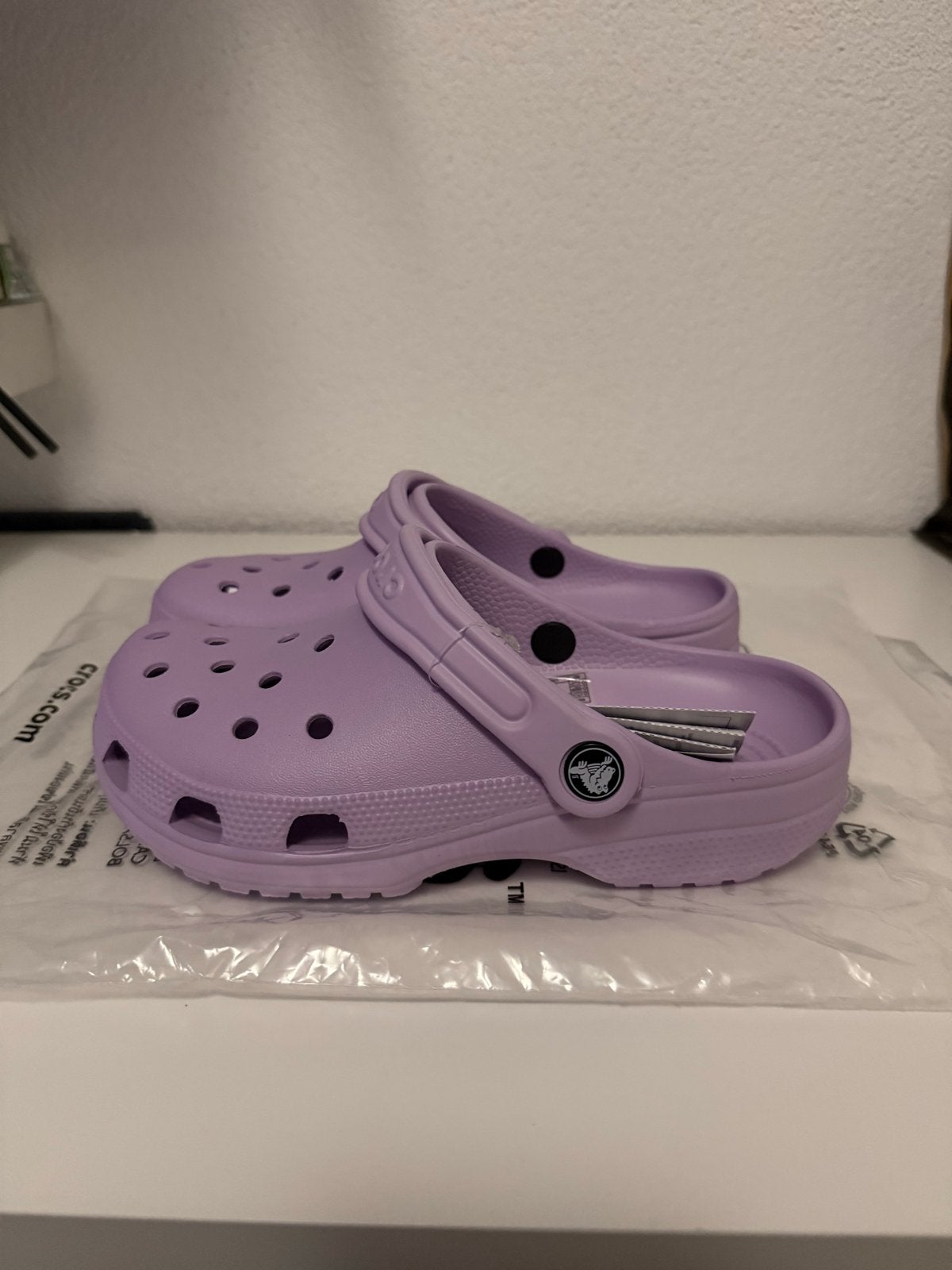 Nieuwe Crocs Classic Clogs Lavendel - Maat 36-37, Verzenden, Nieuw, Overige kleuren, Slippers