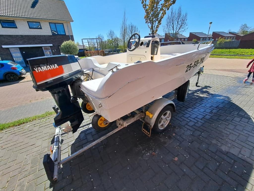 Saver Open 450 met 50 pk Yamaha 2-takt en Pega trailer, Ophalen, Gebruikt, 50 pk of meer, Snelvarend