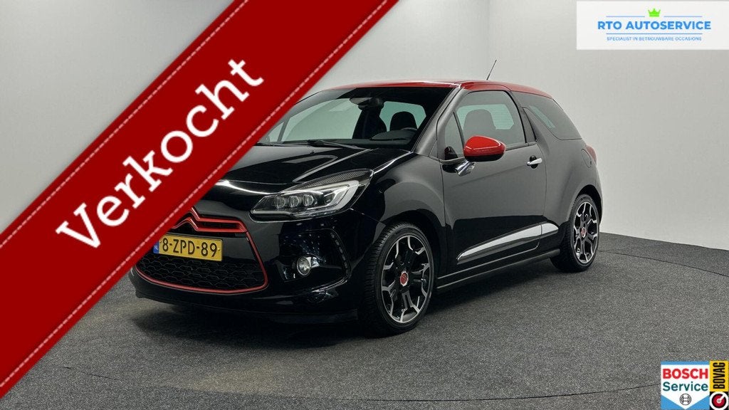 Citroen DS3 1.2 PureTech So Red|NAP|Navi|Camera|Trekhaak|, Stof, Met garantie (alle), Zwart, Origineel Nederlands