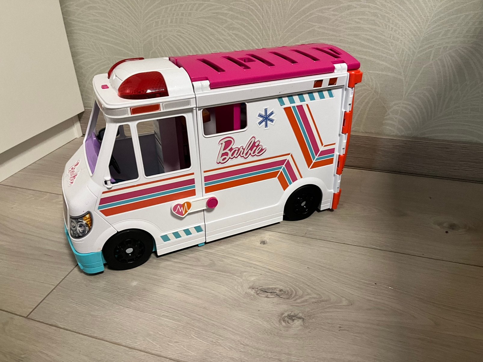Barbie ambulance, Ophalen, Zo goed als nieuw, Barbie