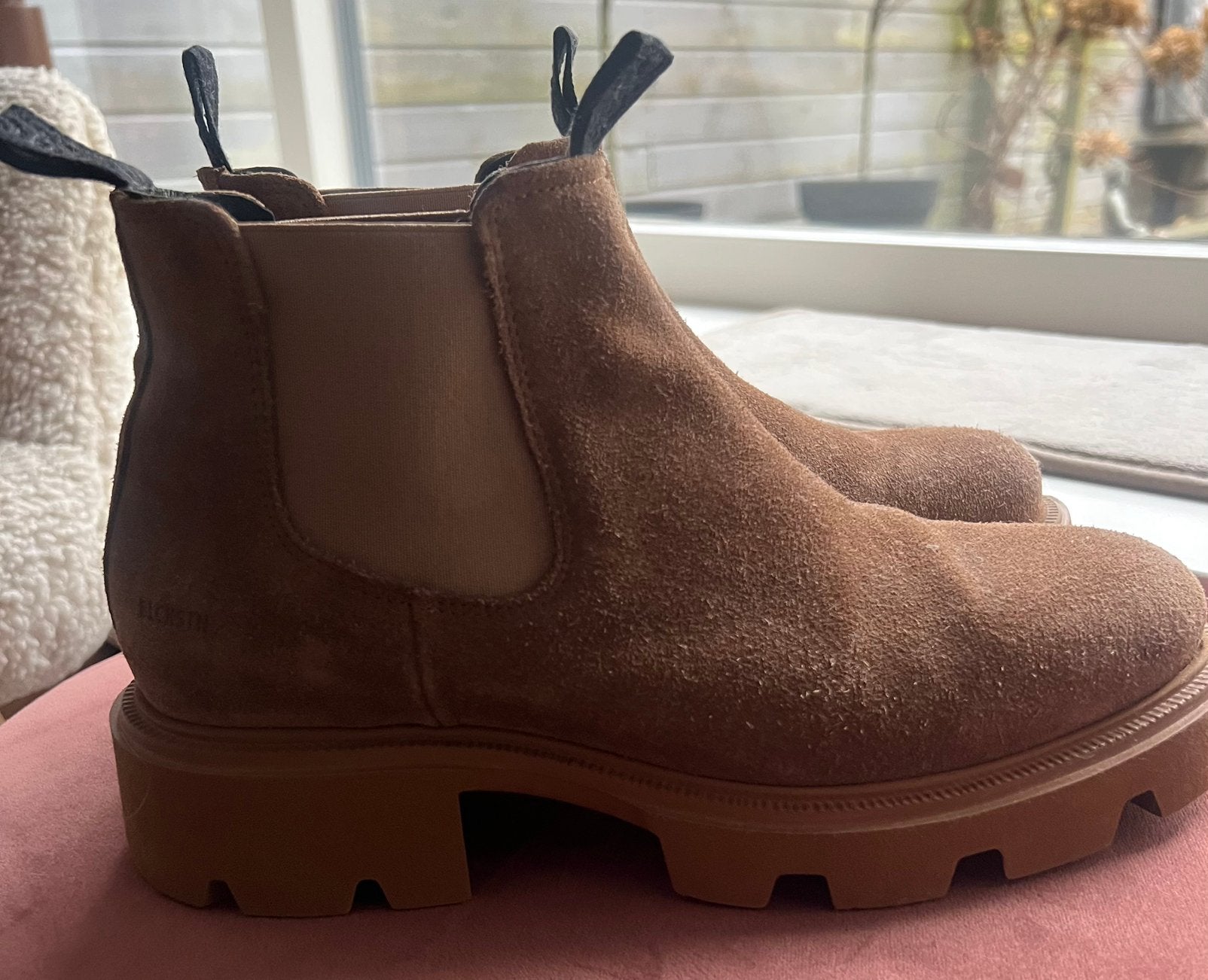 Blackstone suéde chelsea damesboots, Bruin, Lage of Enkellaarzen, Ophalen of Verzenden, Zo goed als nieuw