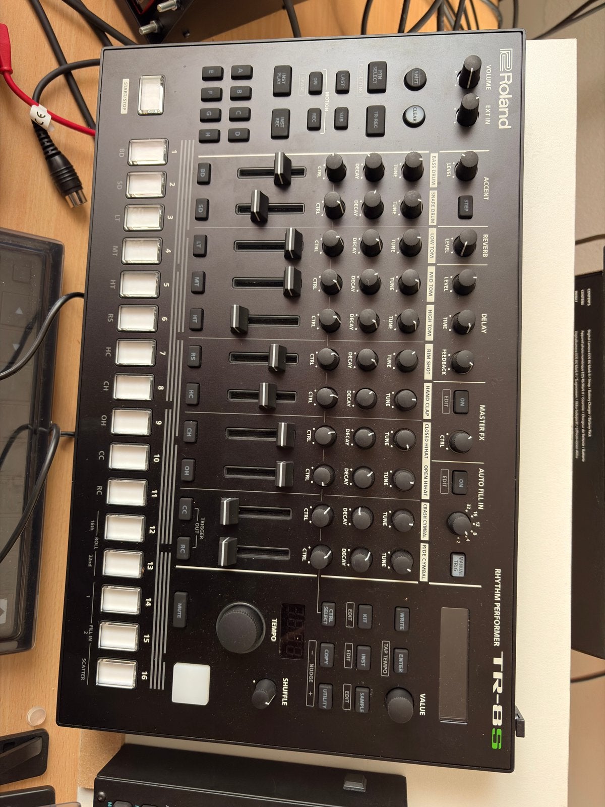 Roland TR8s, Ophalen of Verzenden, Zo goed als nieuw, Overige aantallen, Roland