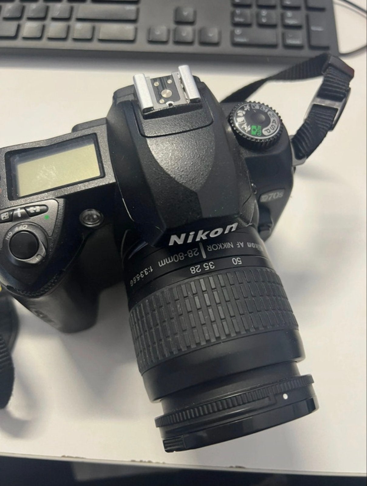 Nikon D70s Spiegelreflexcamera met AF Nikkor 28-80mm lens, Ingebouwde flitser, Gebruikt, Spiegelreflex, Ophalen of Verzenden