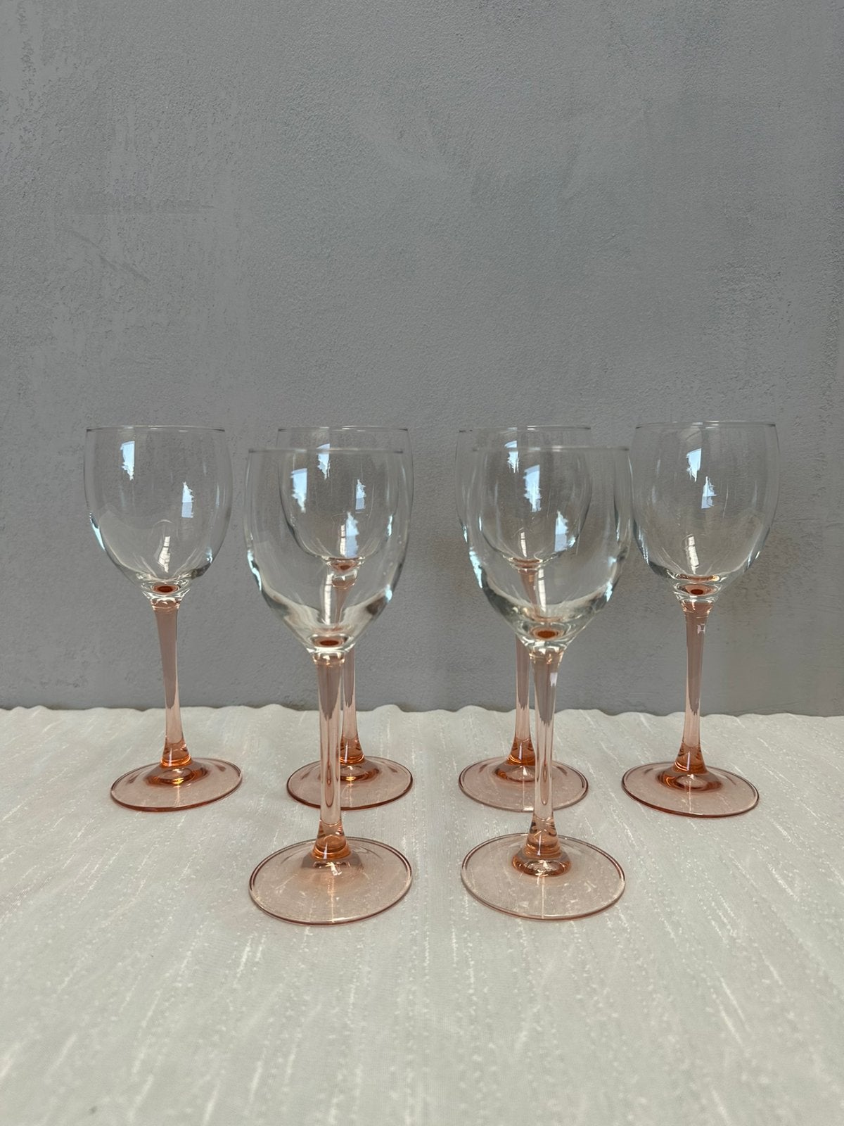 Set/6 Vintage Luminarc Rosé wijnglazen op roze voet, Verzamelen, Glas en Borrelglaasjes, Overige typen, Ophalen of Verzenden, Zo goed als nieuw