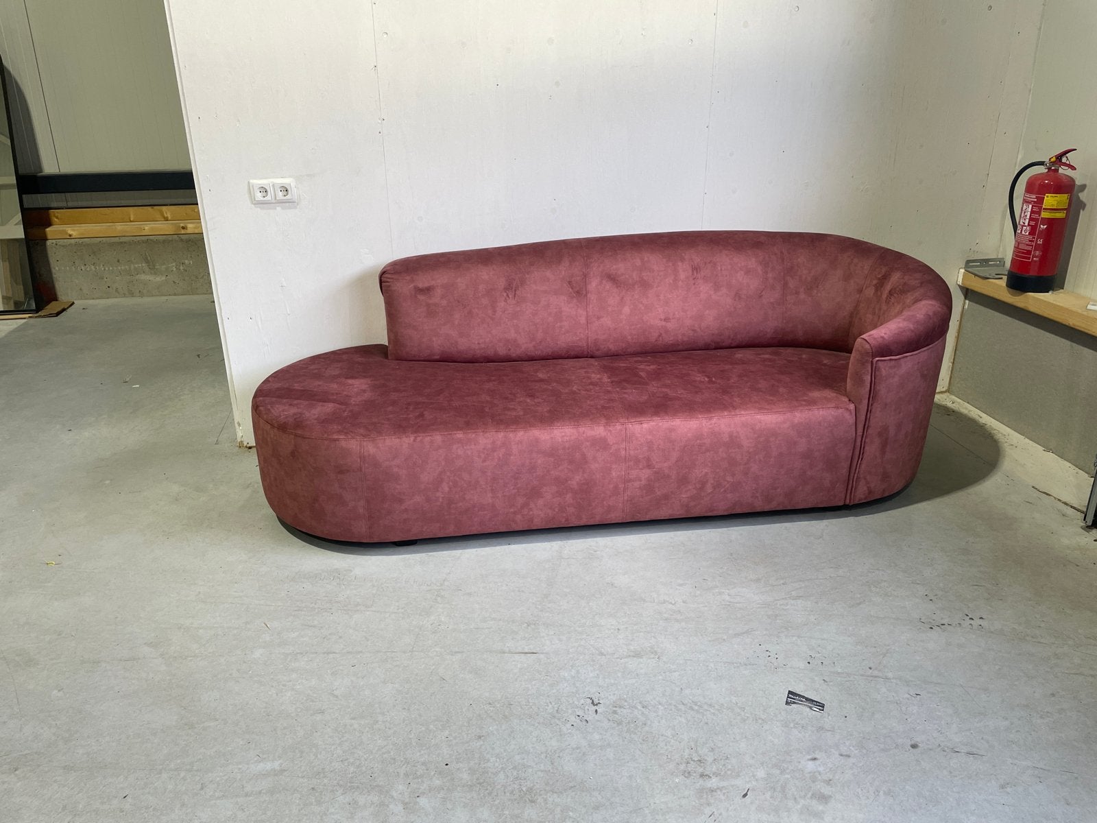Stijlvolle roze chaise longue bank - Zo goed als nieuw, Huis en Inrichting, Banken | Bankstellen, Driepersoons, 75 tot 100 cm