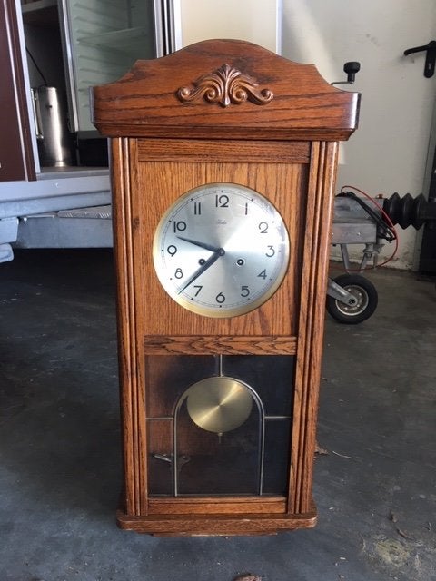 Mooie wandklok te koop., Huis en Inrichting, Ophalen, Bruin, Met slinger, Analoog