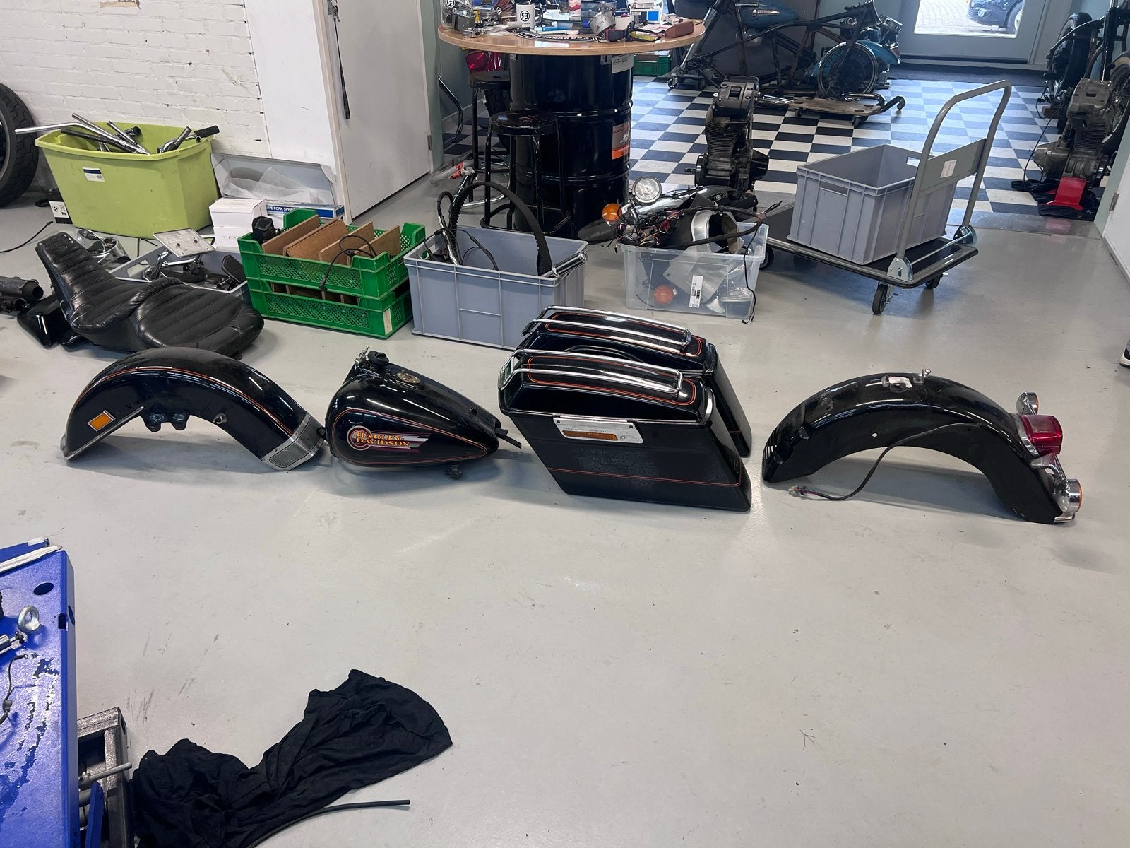Harley FLHS Lak Set - Tank, Spatborden en Koffers, Motoren, Ophalen, Gebruikt