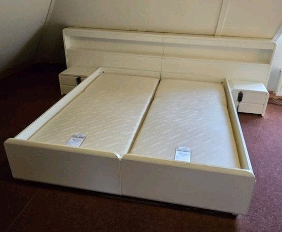 Elektrisch verstelbaar bed incl matrassen, Ophalen, Overige materialen, Gebruikt, Tweepersoons