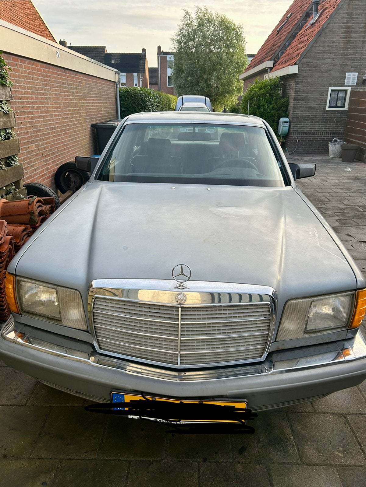 Mercedes 380 sel uit 1982 intresse peiling oldtimer, Auto's, Achterwielaandrijving, 8 cilinders, Blauw, Blauw