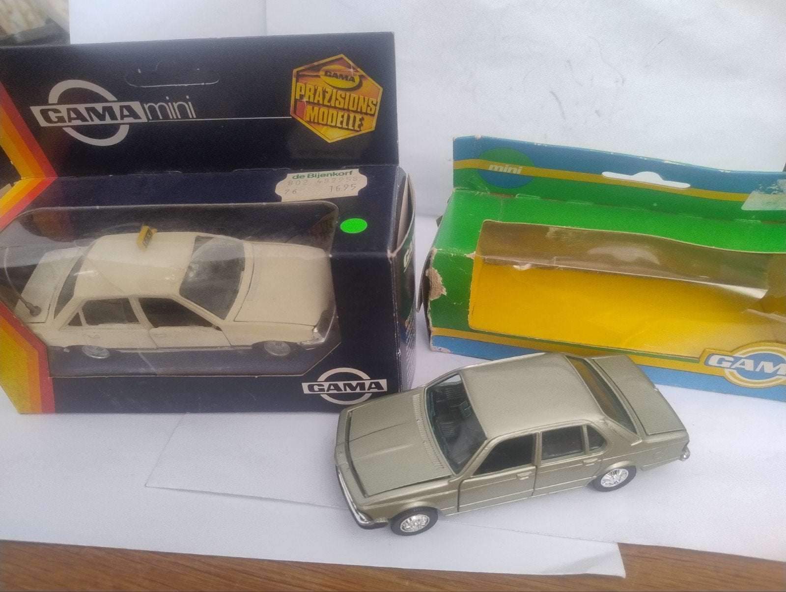 🔴 2 GAMA modellen 1x BMW en 1x Opel Rekord Taxi, Ophalen of Verzenden, Zo goed als nieuw, Auto, Gama