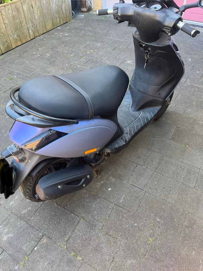 Piaggo zip 4t IGET, Ophalen, Zo goed als nieuw, Tweetakt, Zip