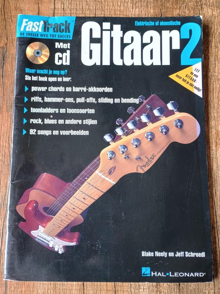 Gitaar lesboek Inclusief CD - Hal Leonard -  Deel 2, Ophalen of Verzenden, Les of Cursus, Overige genres, Gitaar