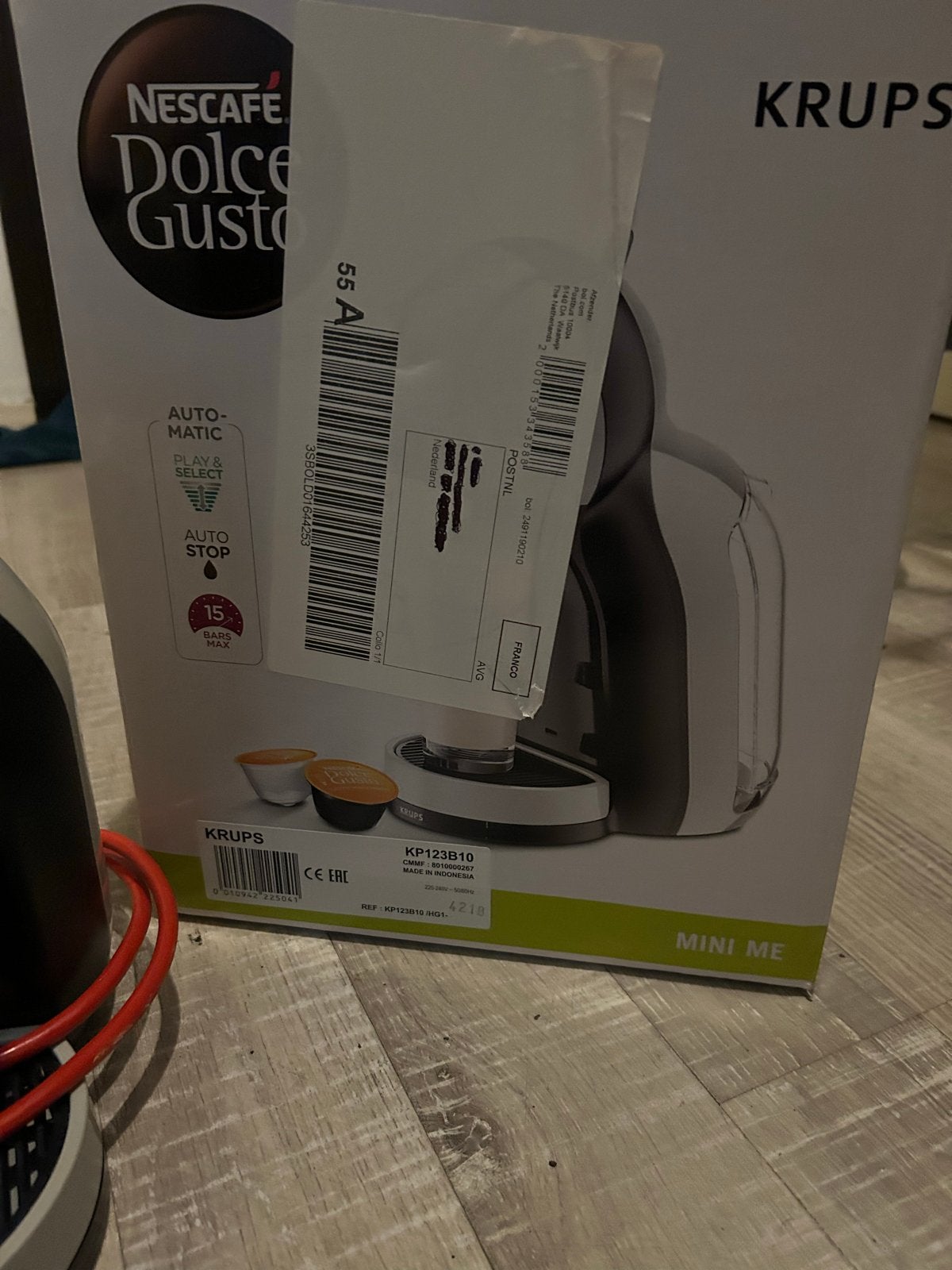 Dolce Gusto Mini Me koffiezetapparaat, Ophalen, Zo goed als nieuw, Koffiemachine, Koffiepads en cups