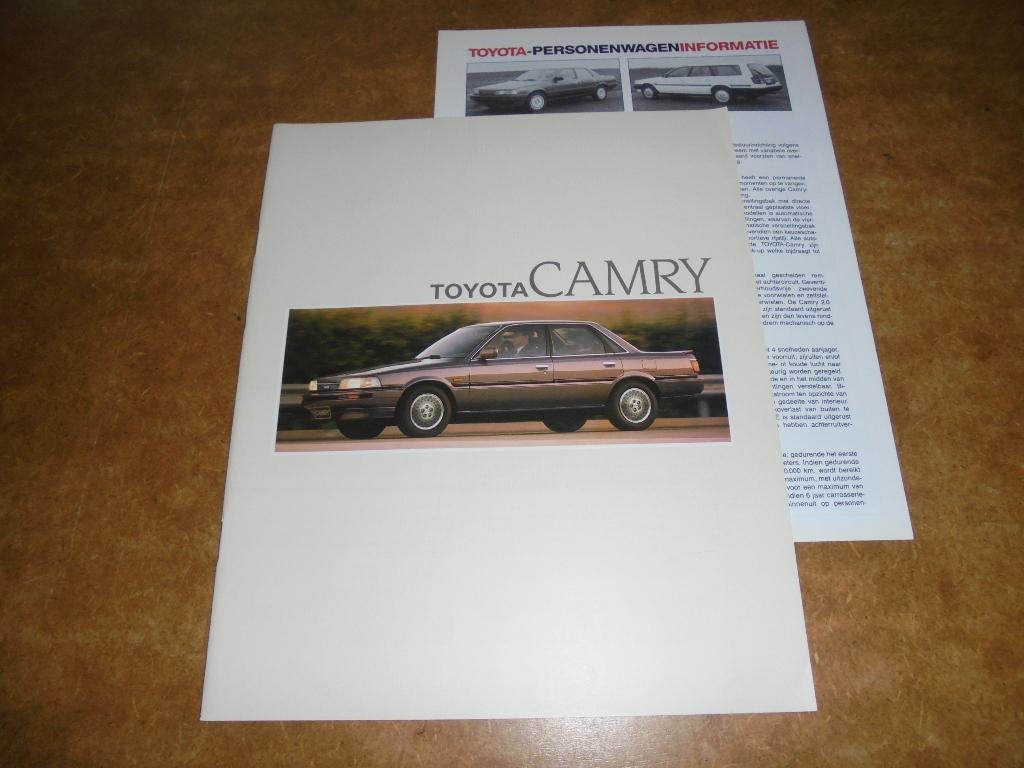 brochure Toyota Camry  1989, Ophalen of Verzenden, Zo goed als nieuw, Toyota