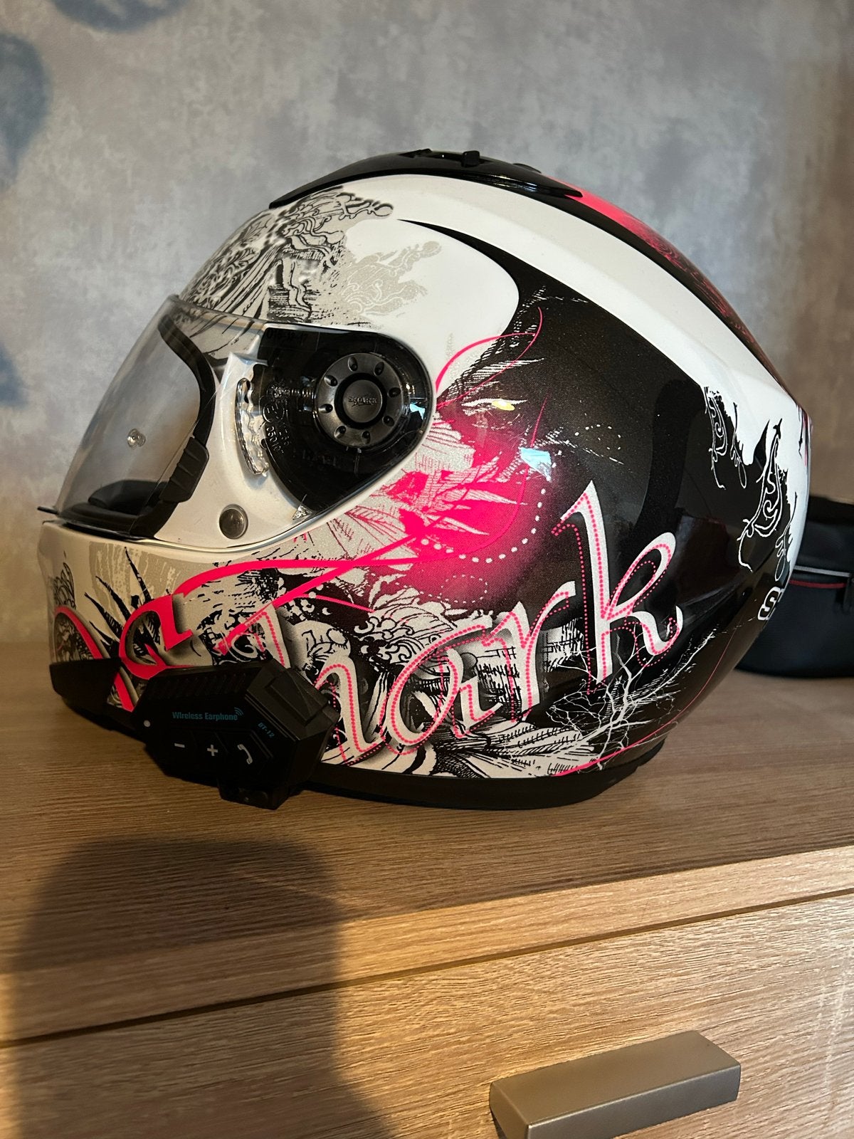 Shark motorhelm - XS - Zwart/Wit/Roze, Ophalen, XS, Shark, Integraalhelm