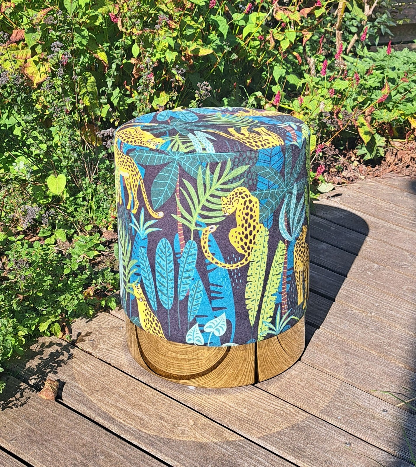 Poef met jungleprint en luipaarden, Ophalen, Hout, Minder dan 50 cm, Jungle, Exotisch, Speels