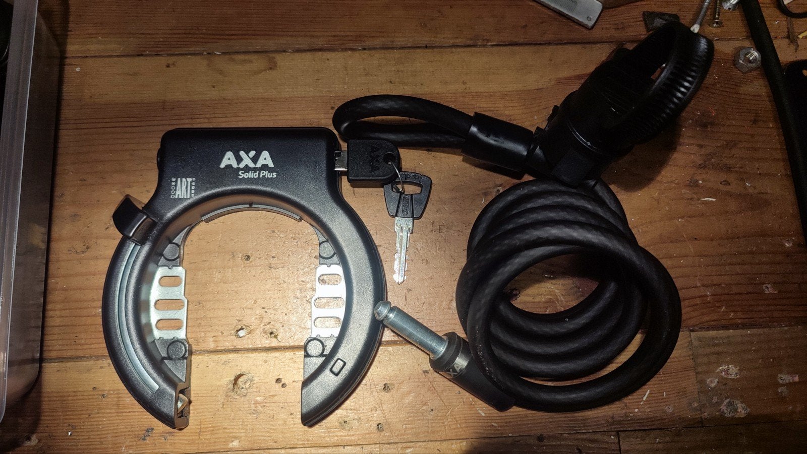 AXA Solid Plus Ringslot met insteekkabel -  nieuw, Fietsen en Brommers, Ophalen of Verzenden, Nieuw, Ringslot